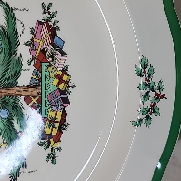 Spode Christmas Tree 12" Round Scalloped Chop Plate/Platter - Picture 8 of 17